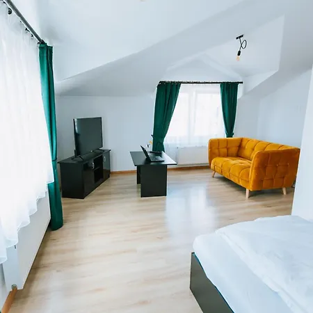 Apartamenty Krzywa Krosno Exterior foto