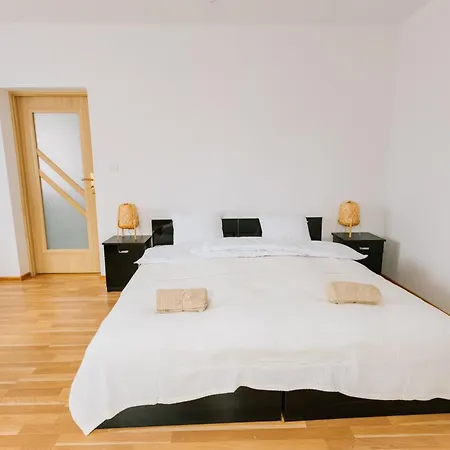 Apartamenty Krzywa Krosno Exterior foto