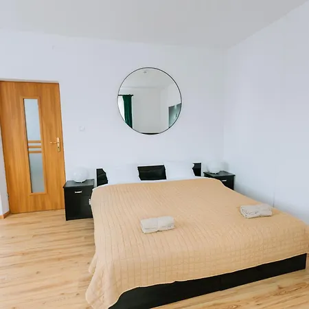 Apartamenty Krzywa Krosno Exterior foto