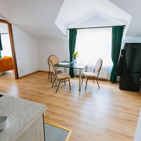 Apartamenty Krzywa Krosno Exterior foto