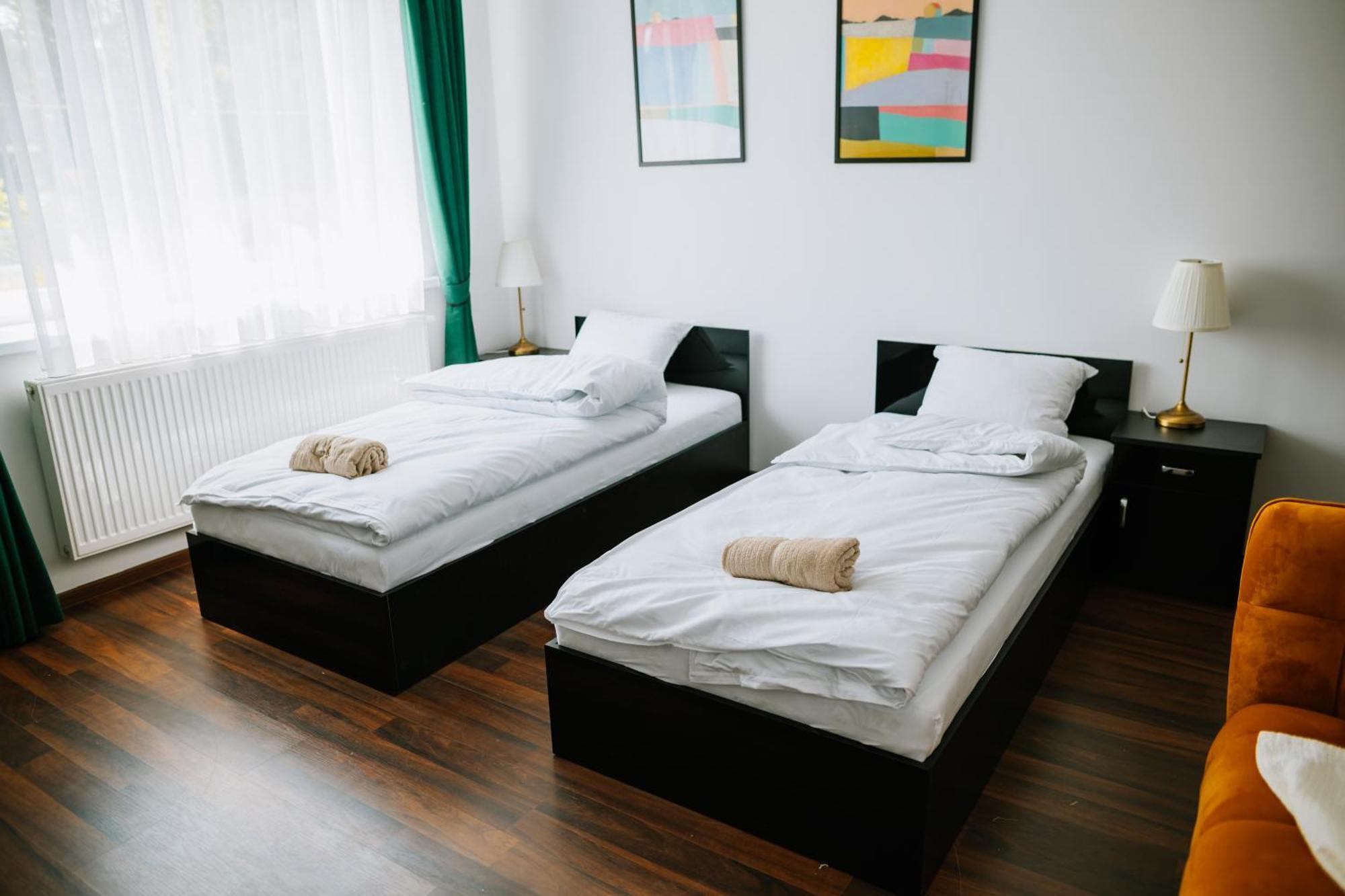 Krzywa Apartment *